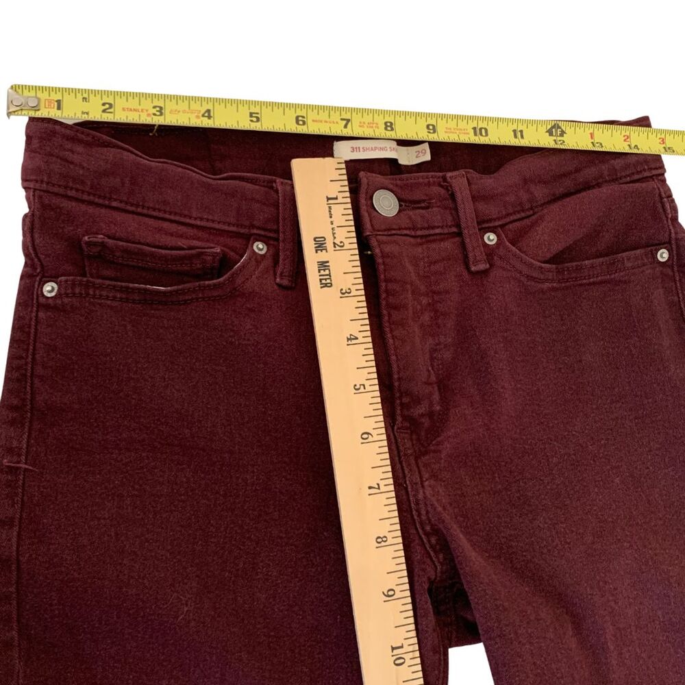 Levi's 311 Jeans Women's Size 29 Burgundy Mid-Rise Shaping Skinny Denim - Picture 6 of 7